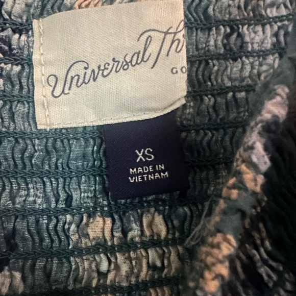 Universal Thread Textured Knit Top - Picture 2 of 2